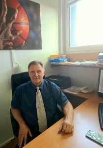 Adamek Béla - iskolavezető